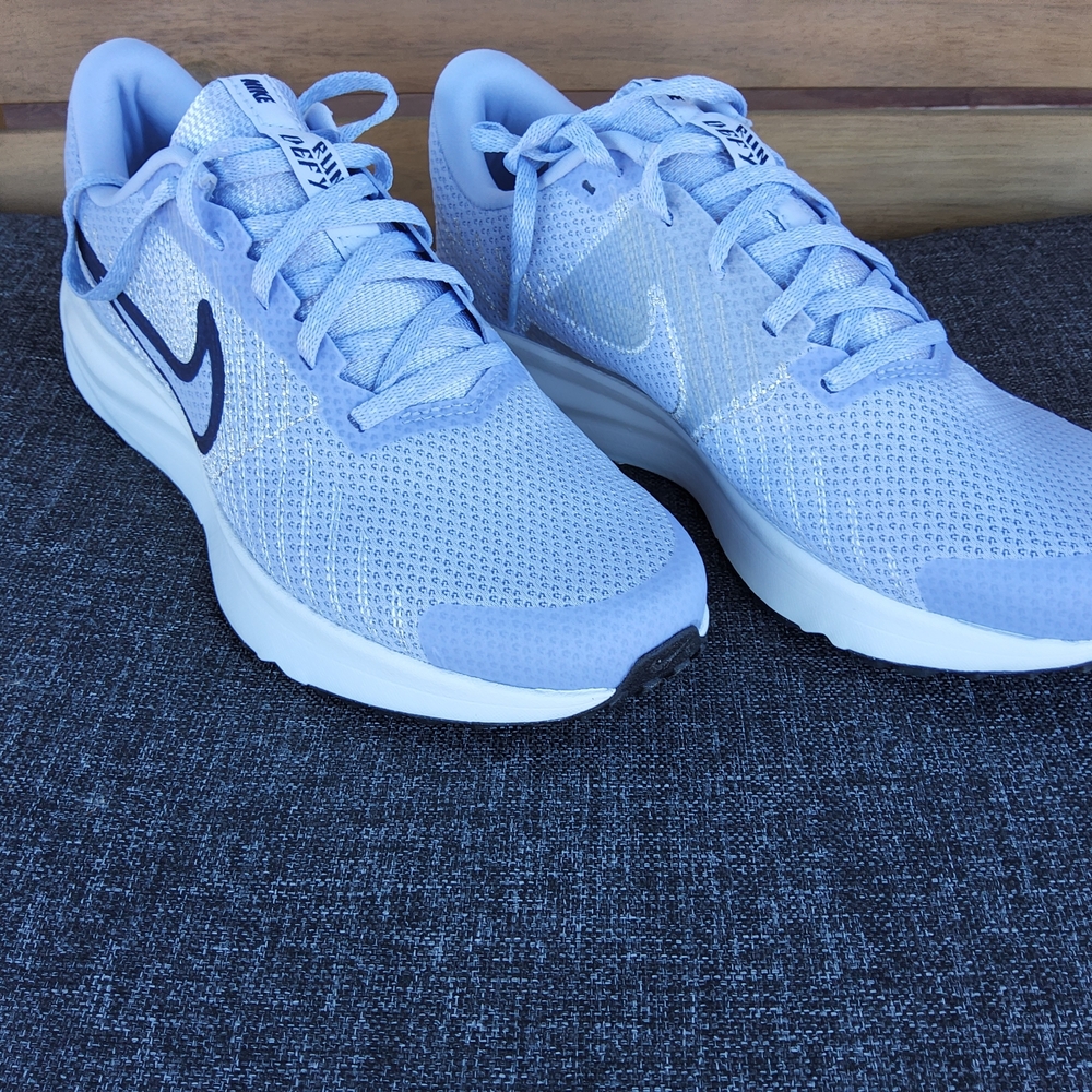 Nike Women's Run Defy Shoes